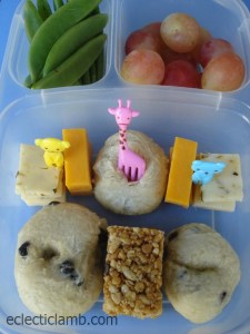 Bagel and Granola Bar Bento
