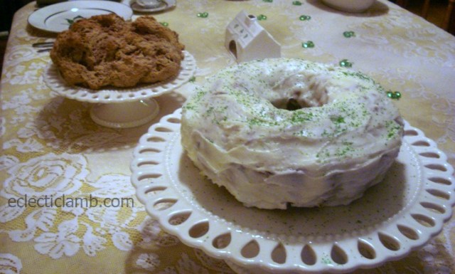 Brown Bread and Applesauce Cake