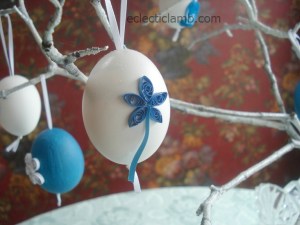 Blue Flower with Stem Quilled Egg