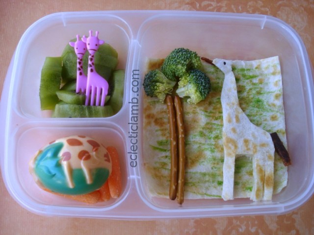 Giraffe Lunch