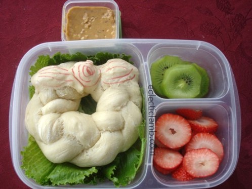 Wreath Bread Lunch