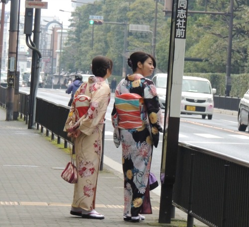 Women on Sidewalk Kimonos