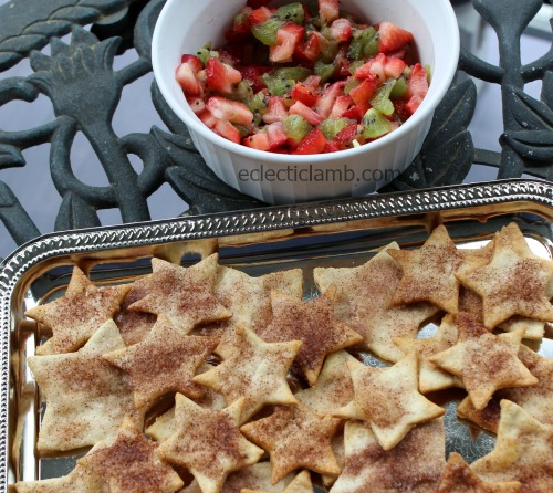 Kiwi and Strawberry Salad with cinnamon stars