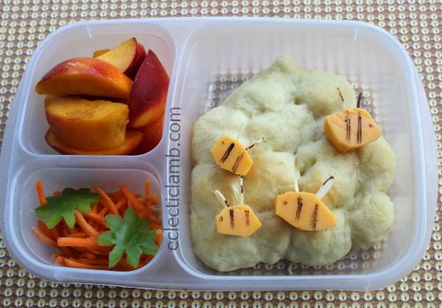 Bee Hive Bread with cheese bees
