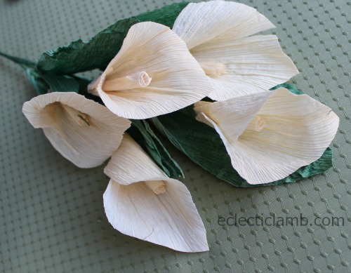 Corn Husk Calla Lilies