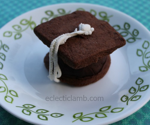Graduation hat candy filled cookie