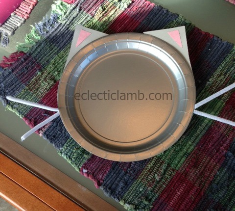cat paper plate