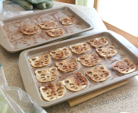 cat tortilla chips after baking