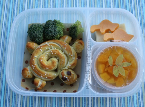 turtle-pretzel-lunch