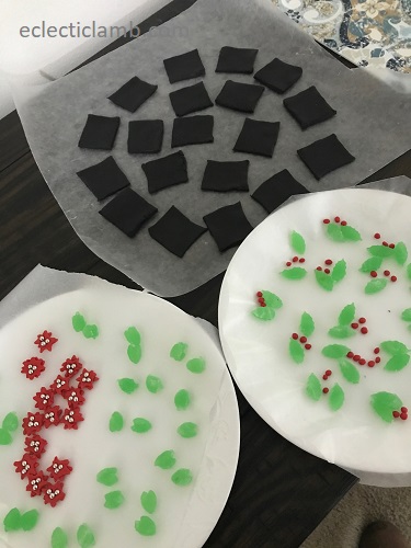 fondant spearmint leaves gingerbread house deco