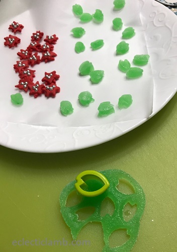 poinsettia fondant with spearmint leaves