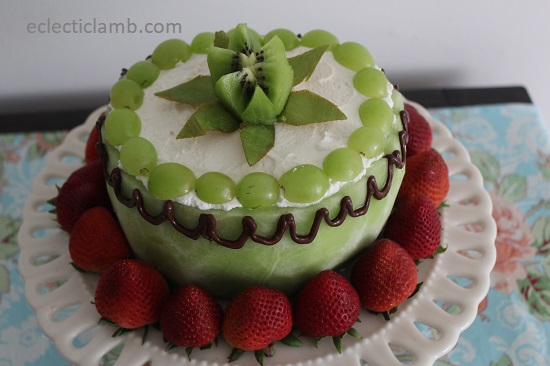 Honey Dew Cake with Kiwi Flower.JPG