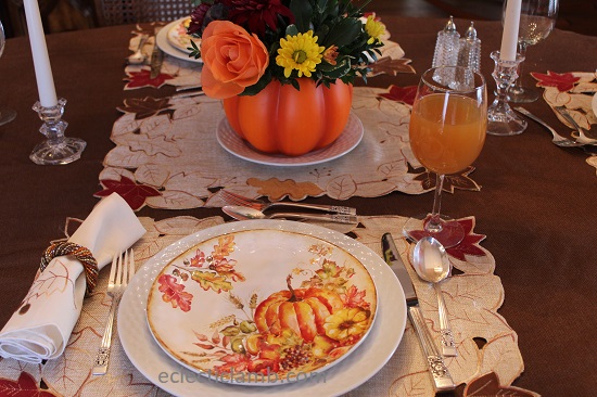 Thanksgiving Table Setting
