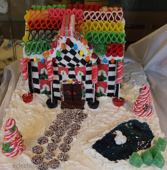 Ribbon Candy Roof Gingerbread