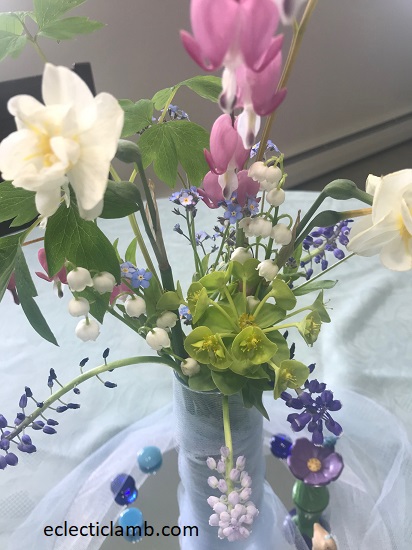 Woodland Arrangement Close