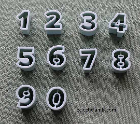 .75 inch numbers Cookie Cutters.jpg