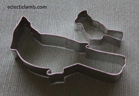 Cardinal Cookie Cutter.jpg