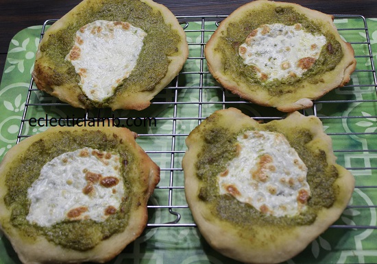 Pesto Fresh Mozz Pizzas