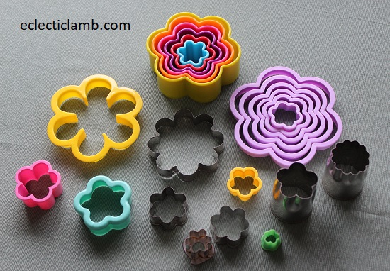 Round Petal Flowers Cookie Cutters.jpg