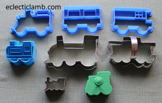 trains cookie cutters